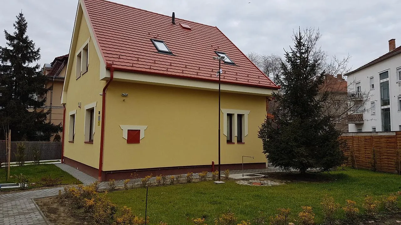 Apartment Poroszlay Apartman Debrecen